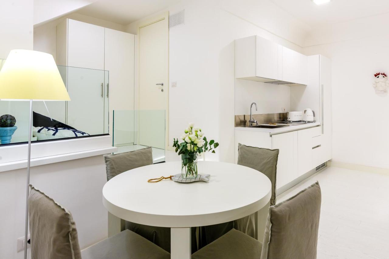 White Stylish Apartment 3 فيكو إيكوينس المظهر الخارجي الصورة
