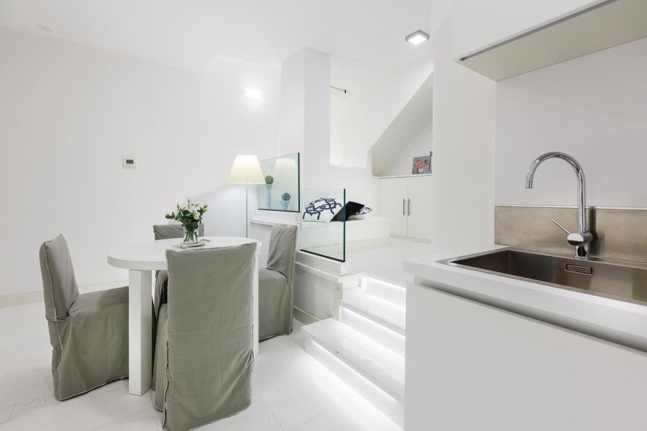 White Stylish Apartment 3 فيكو إيكوينس المظهر الخارجي الصورة