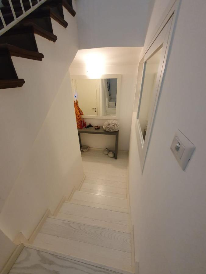 White Stylish Apartment 3 فيكو إيكوينس المظهر الخارجي الصورة